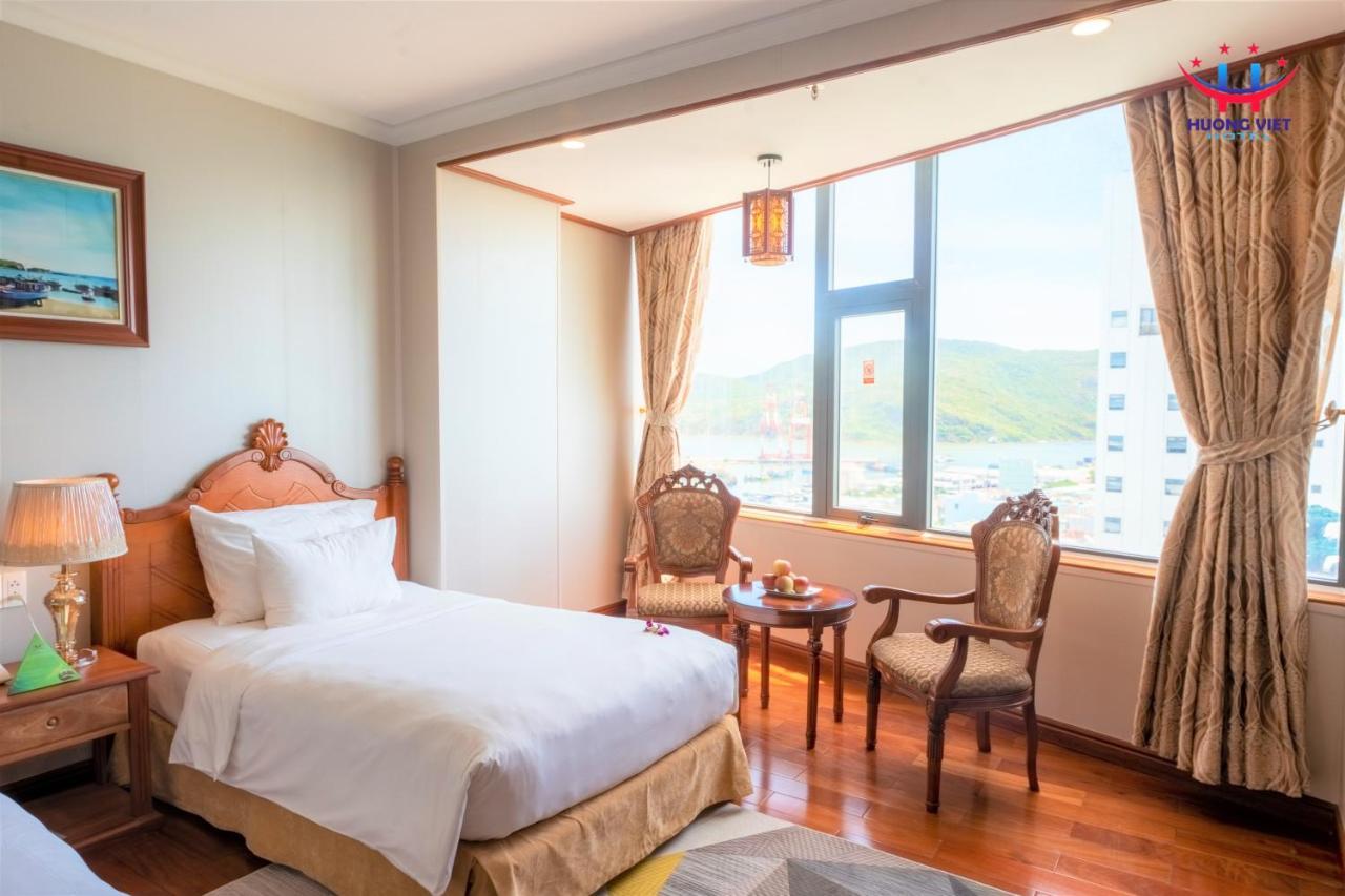 Huong Viet Hotel Quy Nhon - Beachfront Екстериор снимка