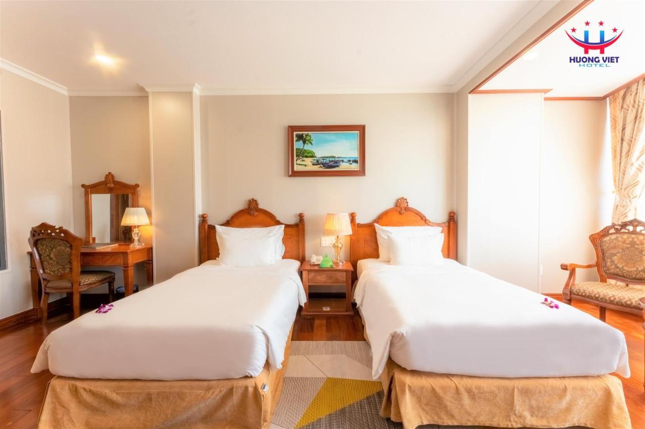Huong Viet Hotel Quy Nhon - Beachfront Екстериор снимка